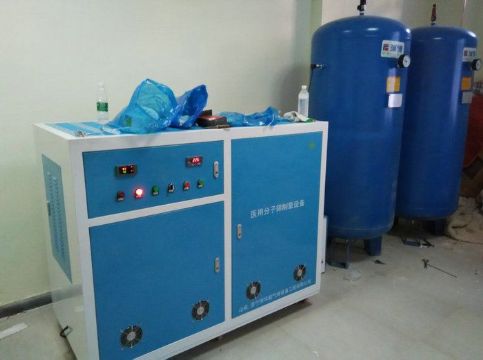 點(diǎn)擊查看詳細(xì)信息<br>標(biāo)題：云南永勝客戶(hù)定制的醫(yī)用分子篩制氧設(shè)備 閱讀次數(shù)：2737